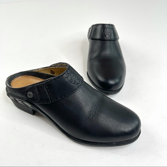 Ariat Shoes - 🔸SOLD🔸Ariat Convertible Clogs Mules
